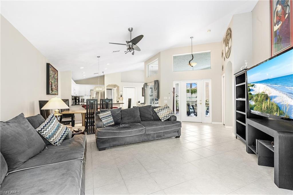 MOON LAKE - Residential