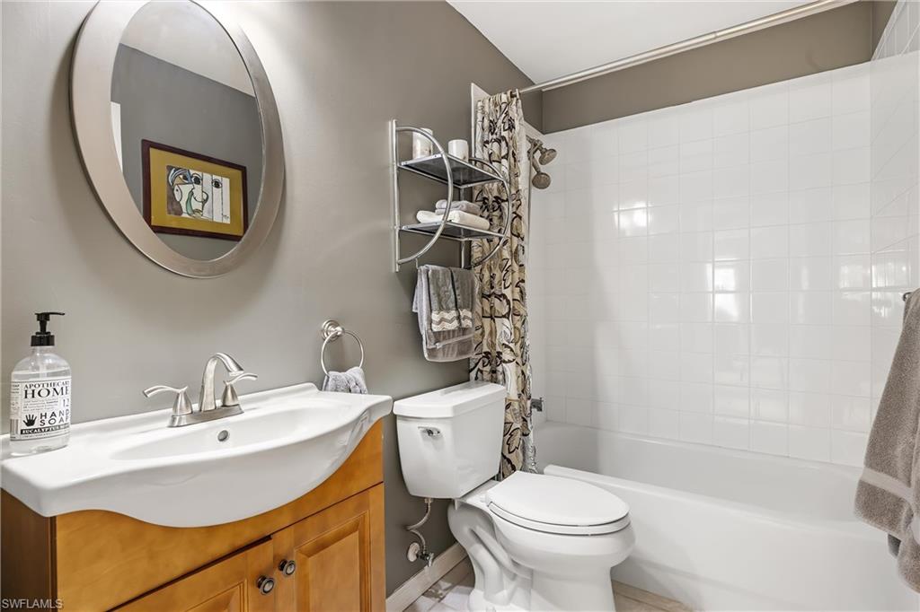 MOON LAKE - Residential