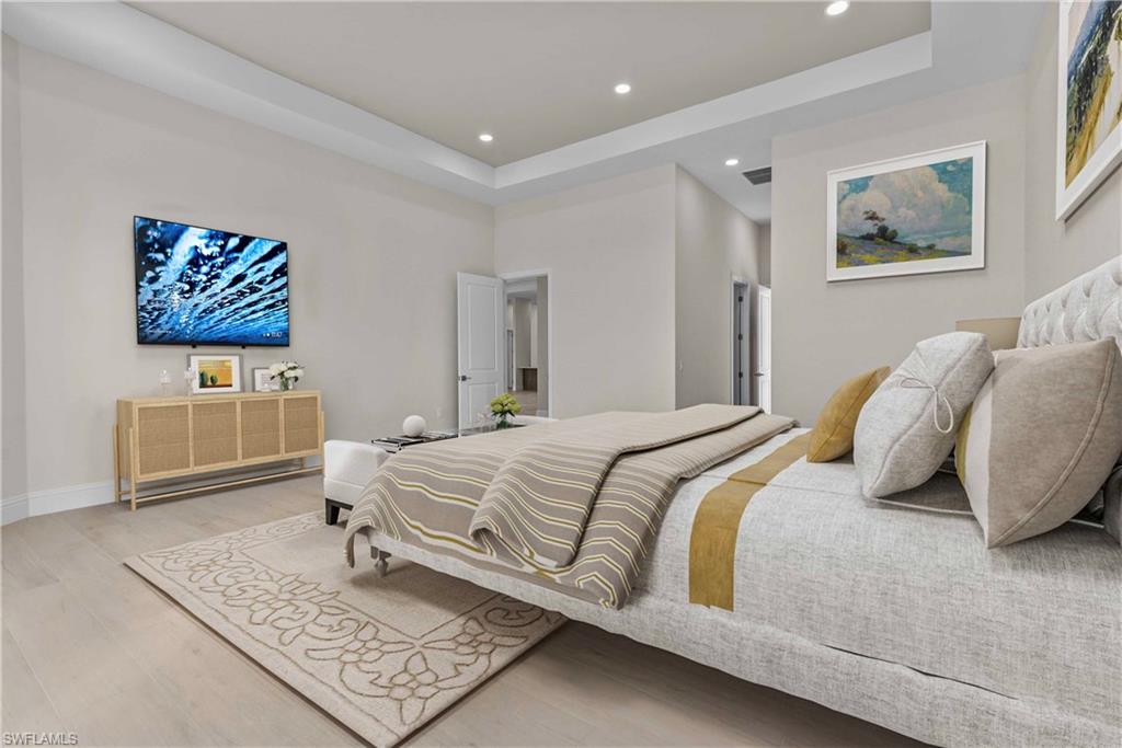 COUNTRY CLUB - Residential