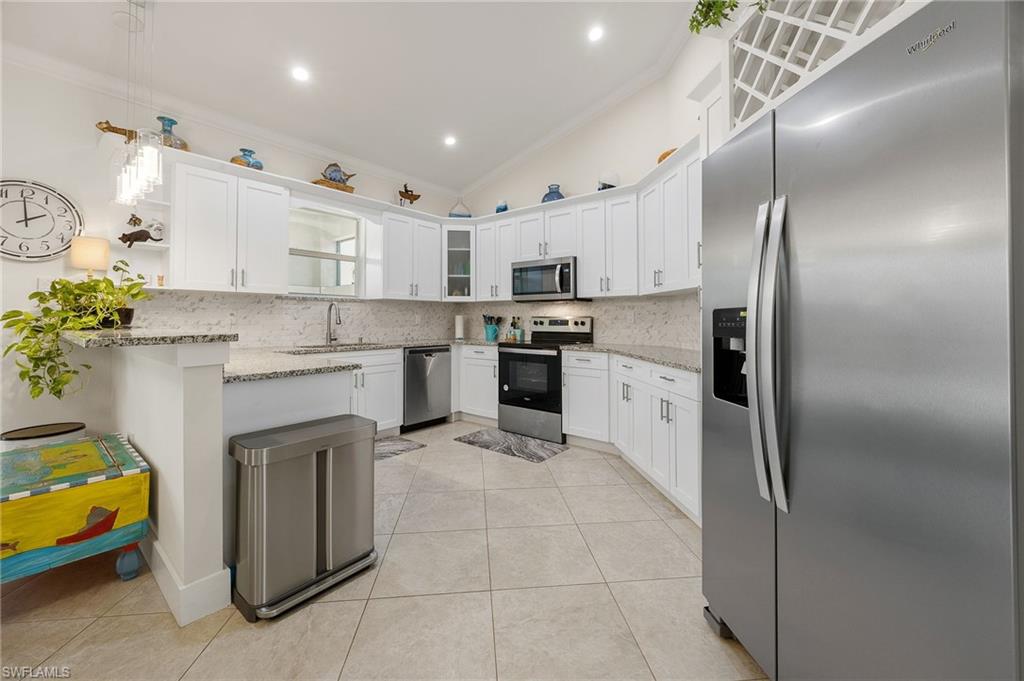 GOLDEN GATE ESTATES - Residential