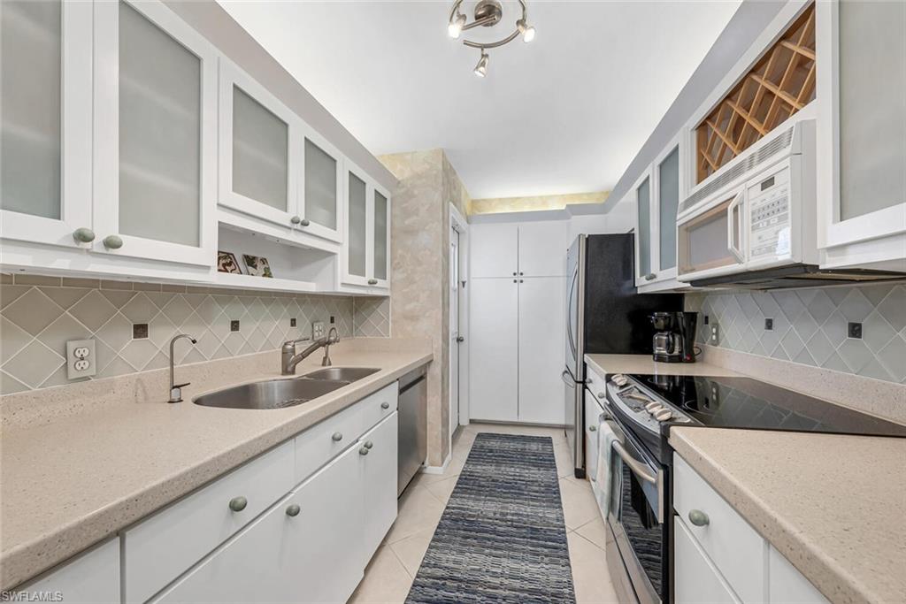 ROYAL PALM CLUB - Residential