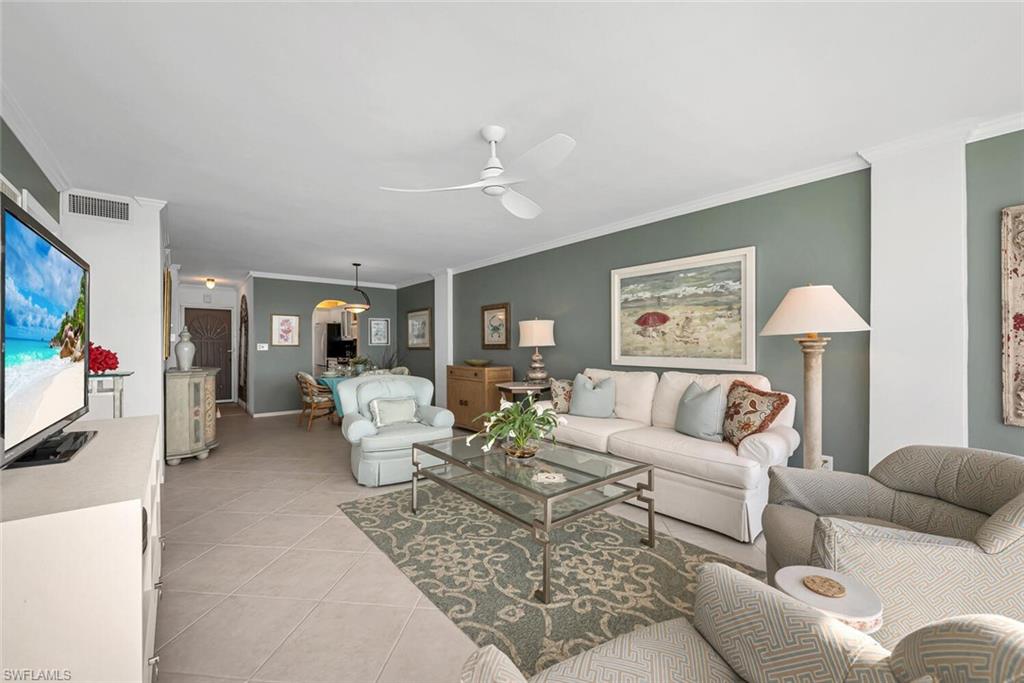 ROYAL PALM CLUB - Residential