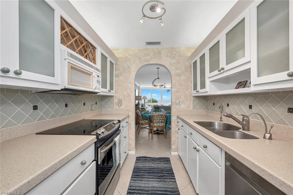 ROYAL PALM CLUB - Residential