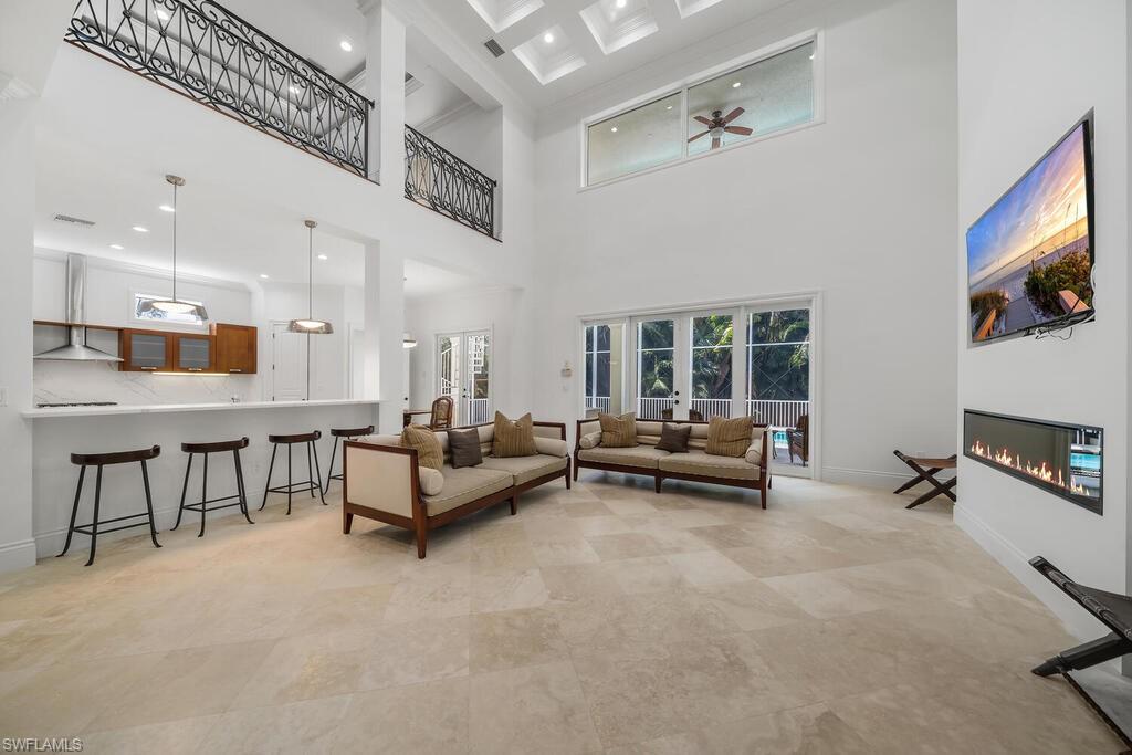 MOORINGS - Residential