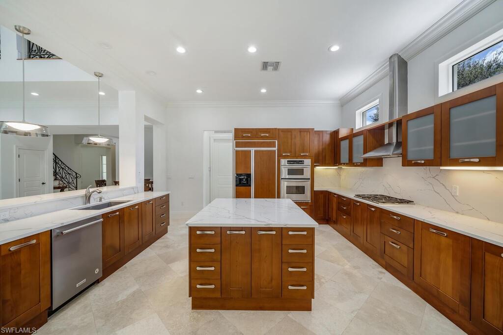 MOORINGS - Residential