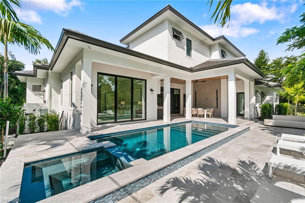 LAKE PARK - Residential