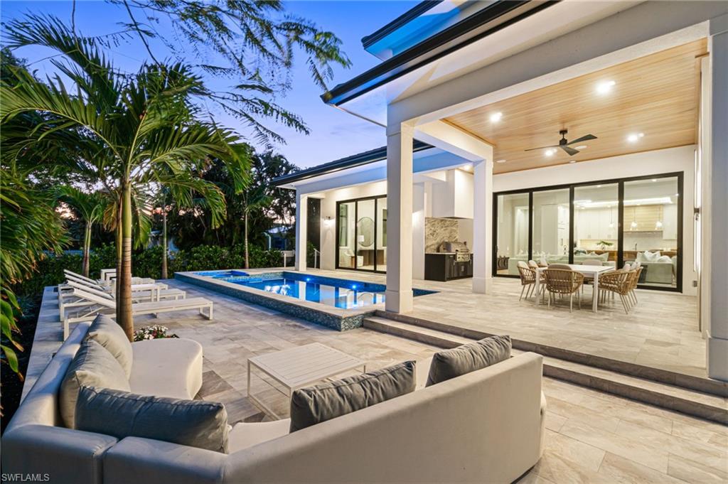 LAKE PARK - Residential