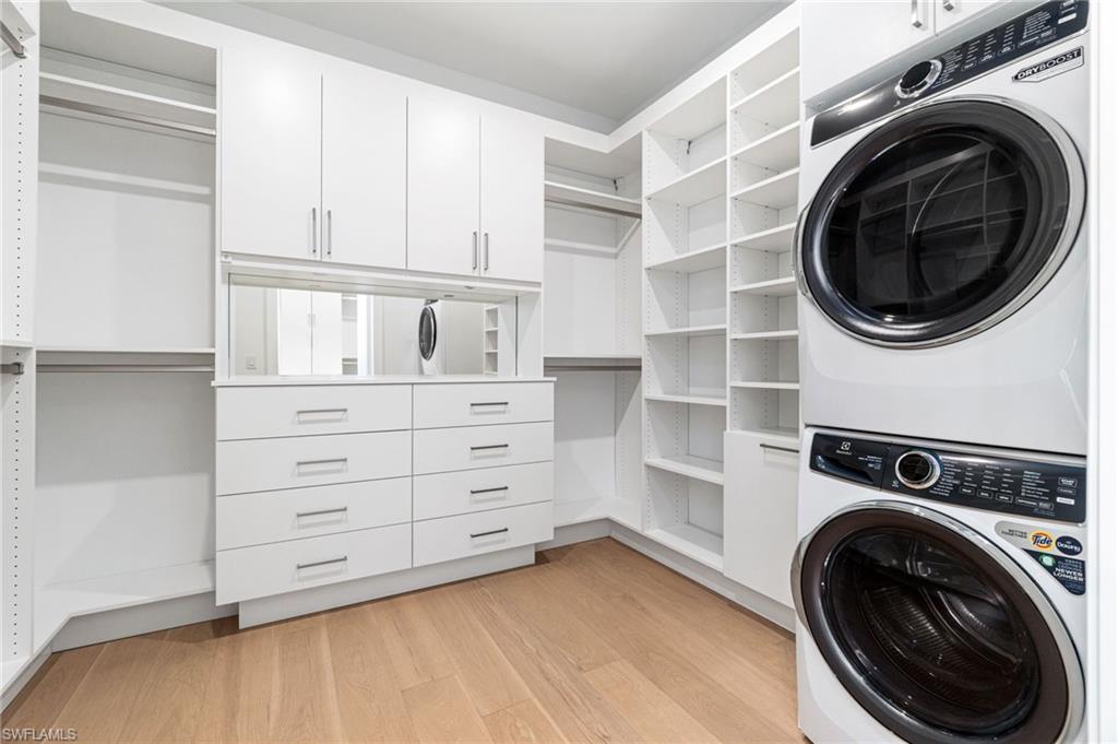 LAKE PARK - Residential