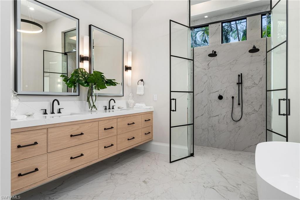 LAKE PARK - Residential