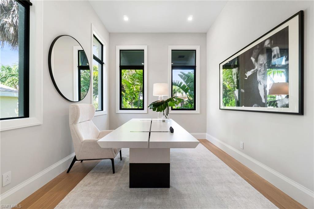 LAKE PARK - Residential