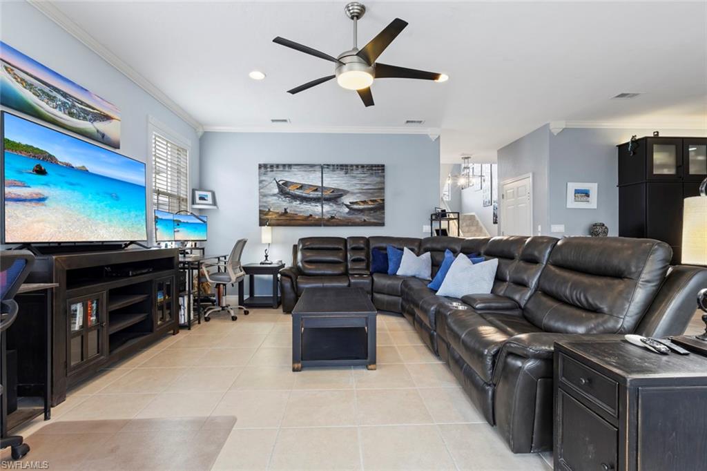 OLD PELICAN BAY - Residential