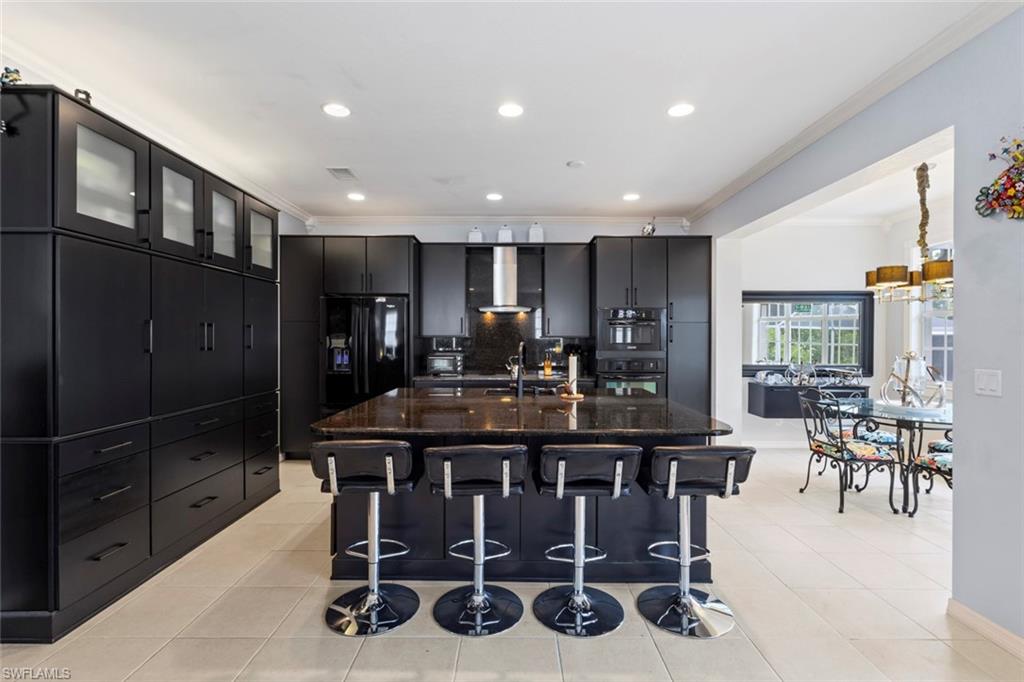 OLD PELICAN BAY - Residential