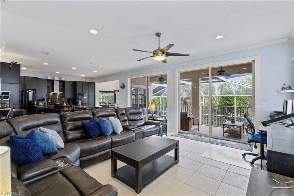 OLD PELICAN BAY - Residential