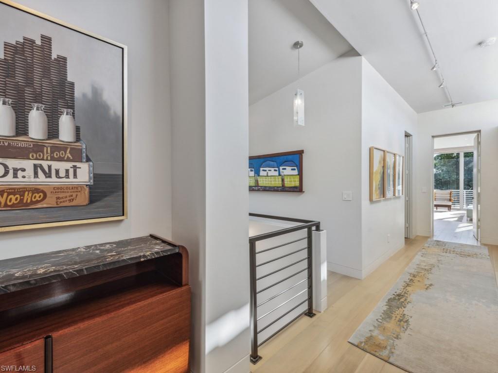 MOORINGS - Residential