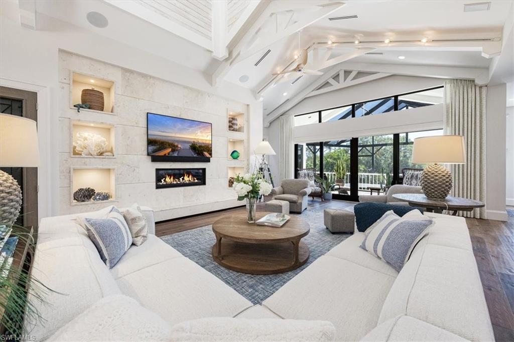 SOUTHPORT ON THE BAY - Residential