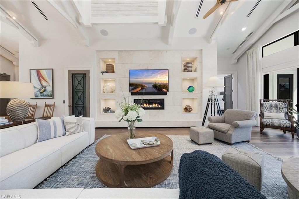 SOUTHPORT ON THE BAY - Residential