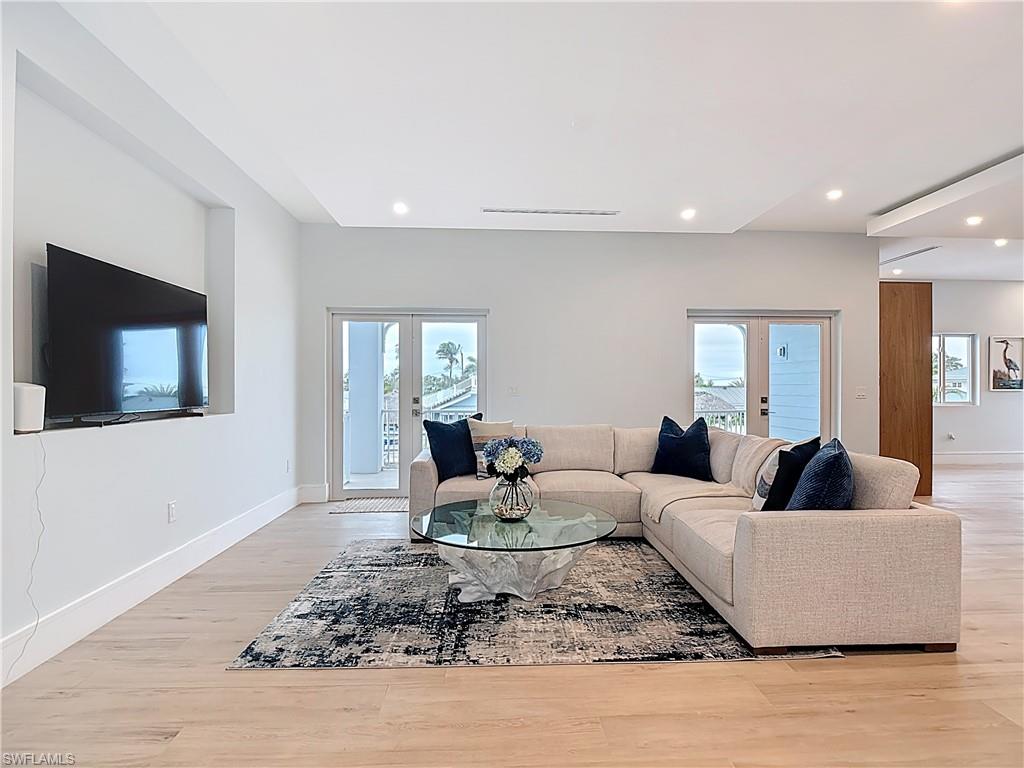 BAYFRONT - Residential