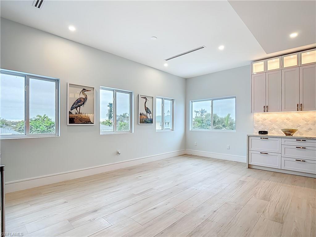 BAYFRONT - Residential