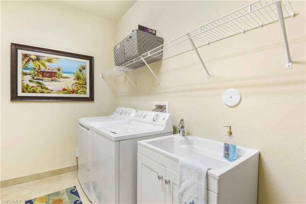 MARBELLA LAKES - Residential