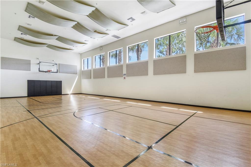 MARBELLA LAKES - Residential