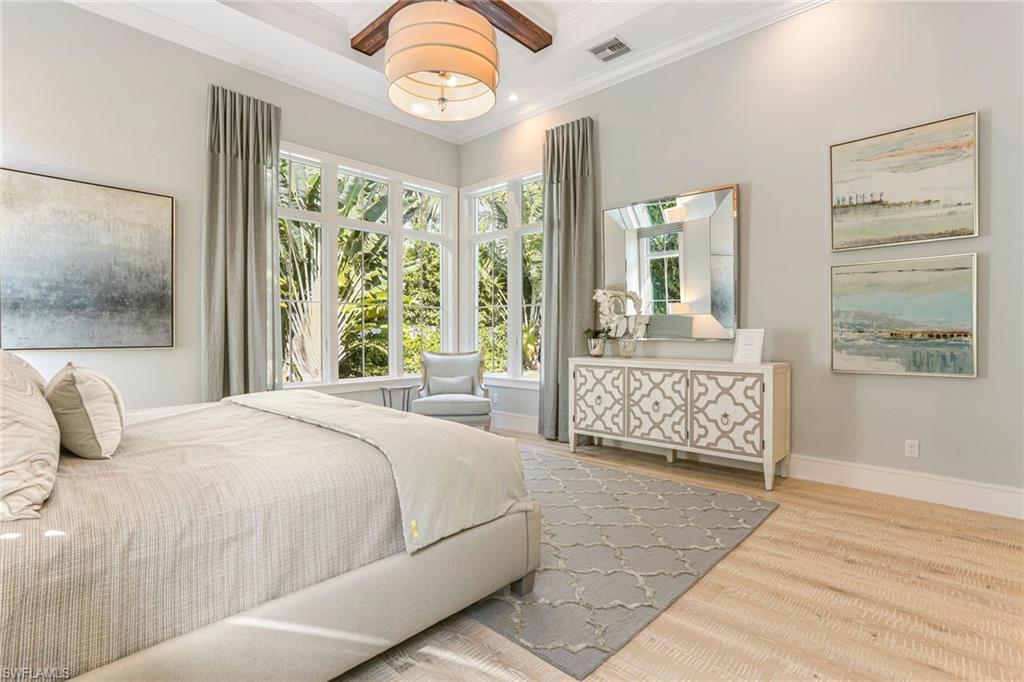 PELICAN BAY WOODS - Residential