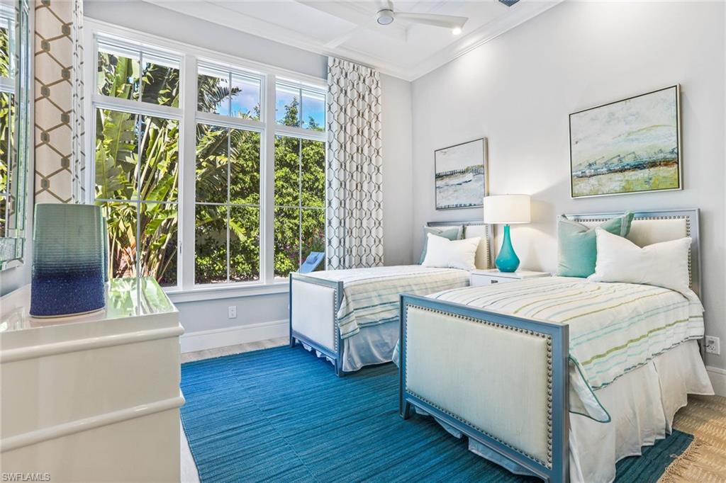 PELICAN BAY WOODS - Residential