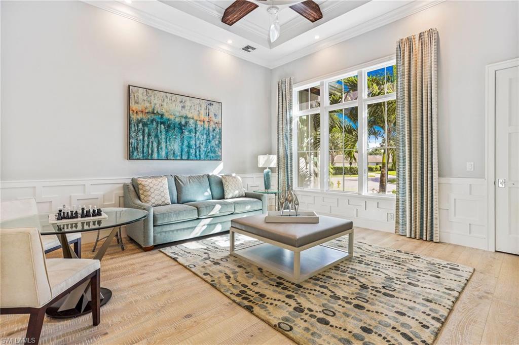 PELICAN BAY WOODS - Residential