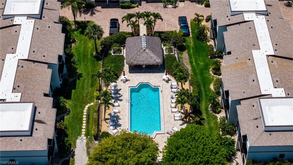 TOWN HOUSE SQUARE - Residential