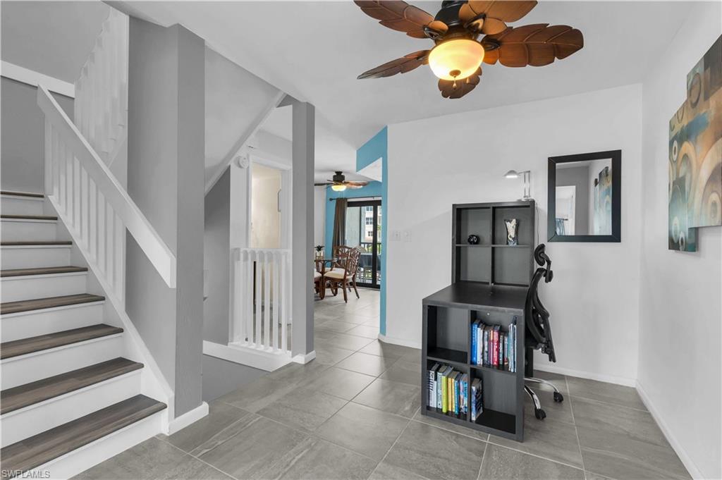 TOWN HOUSE SQUARE - Residential