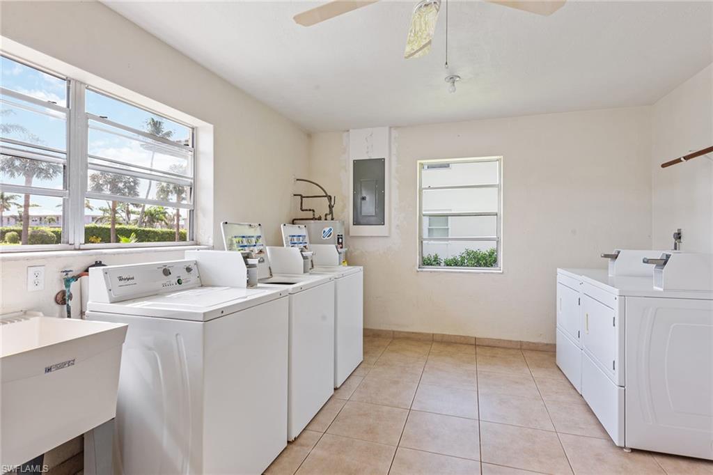 SEABREEZE WEST - Residential