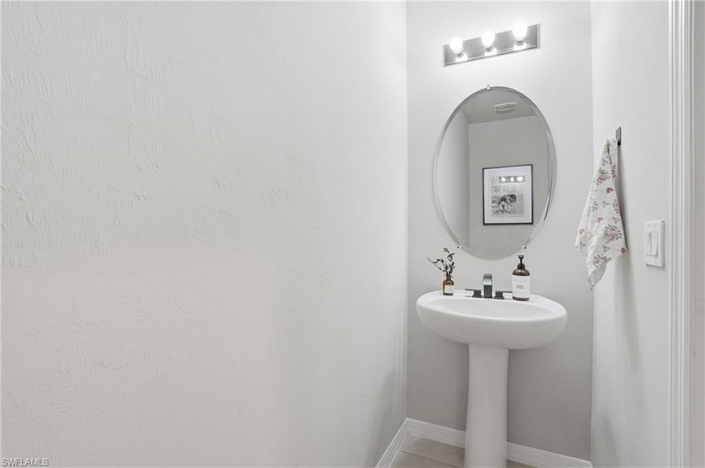 MEADOWOOD - Residential