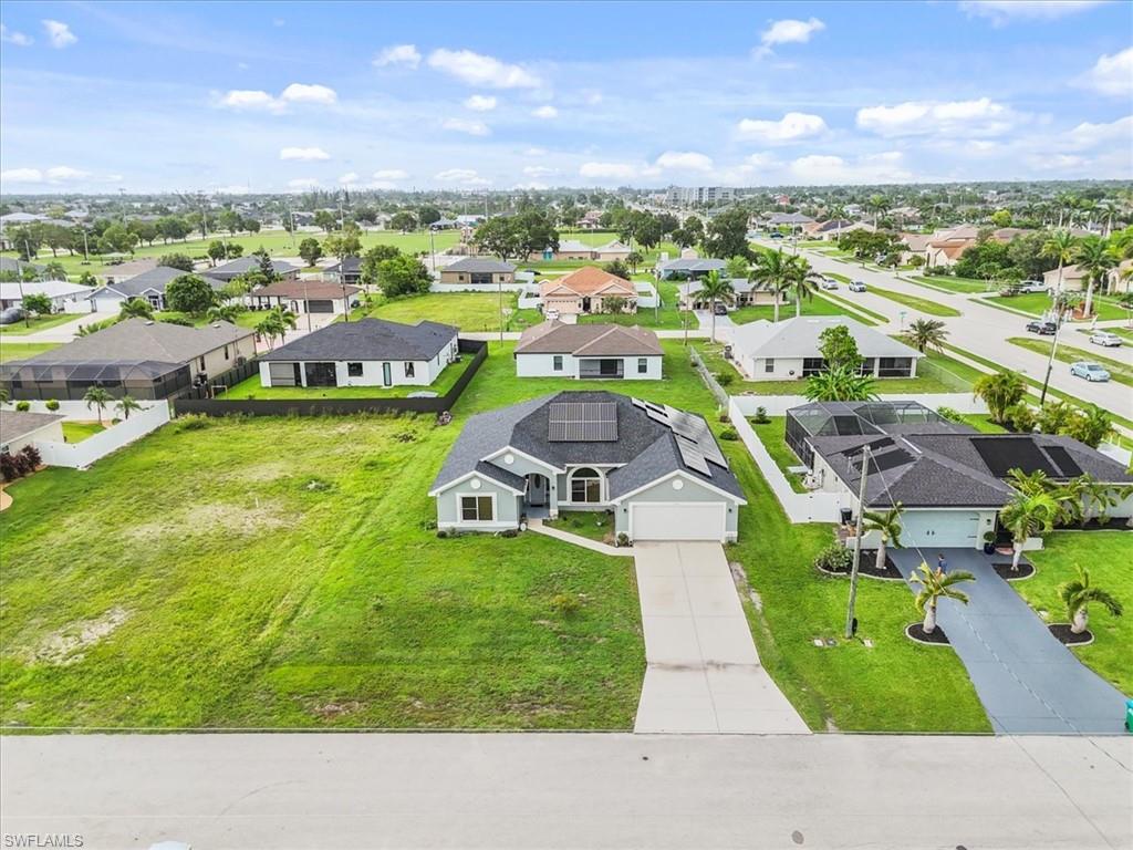 CAPE CORAL - Residential