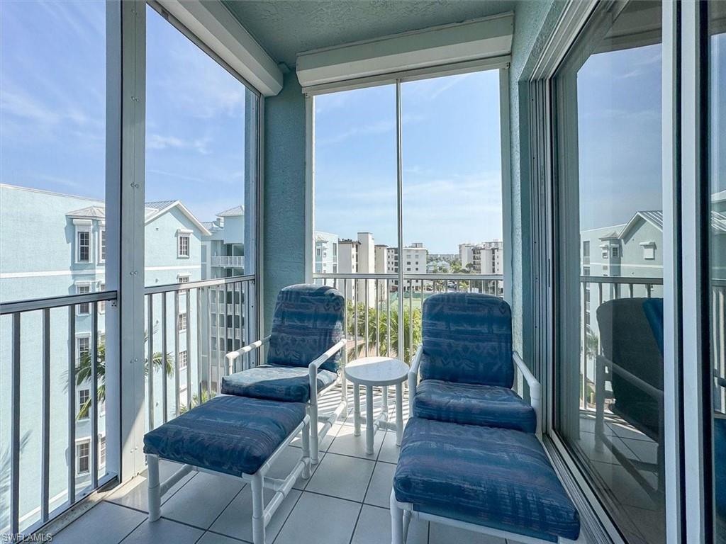 CAPTAINS BAY SOUTH - Residential