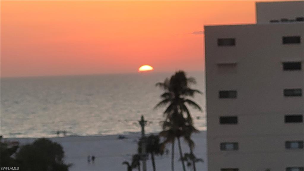 CAPTAINS BAY SOUTH - Residential