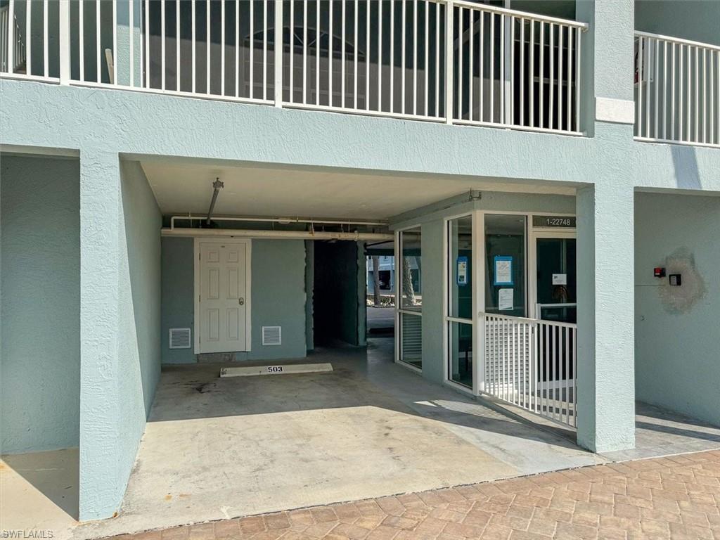 CAPTAINS BAY SOUTH - Residential