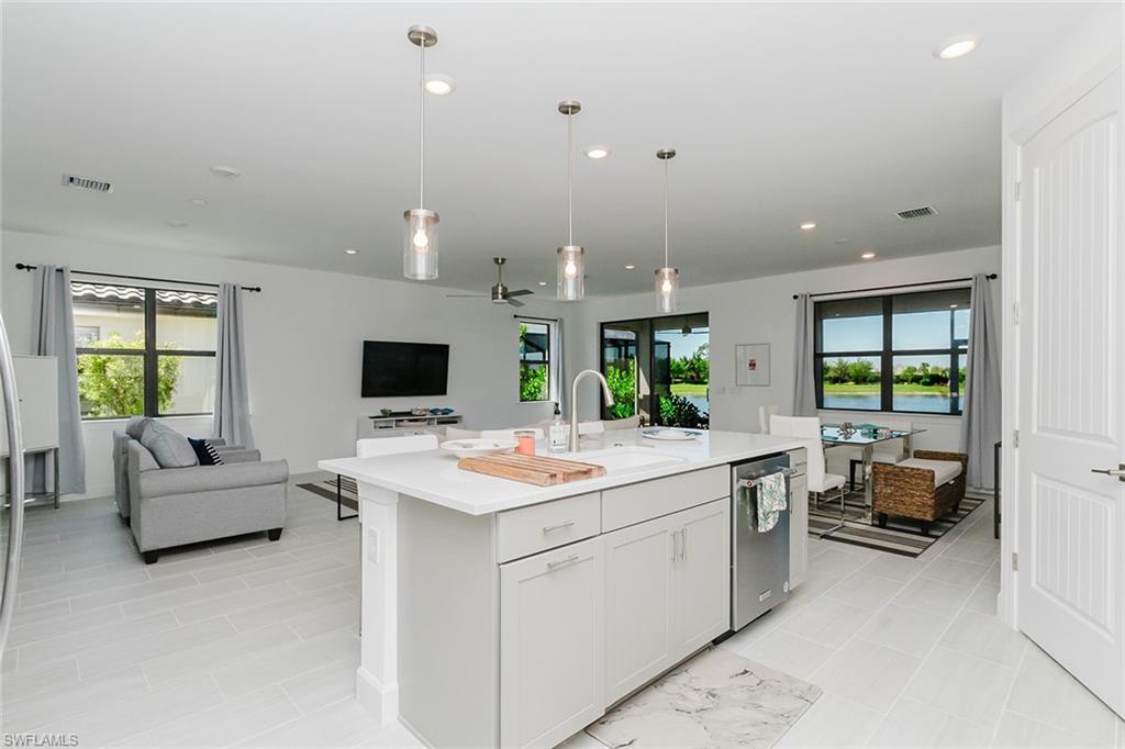 DEL WEBB - Residential Lease