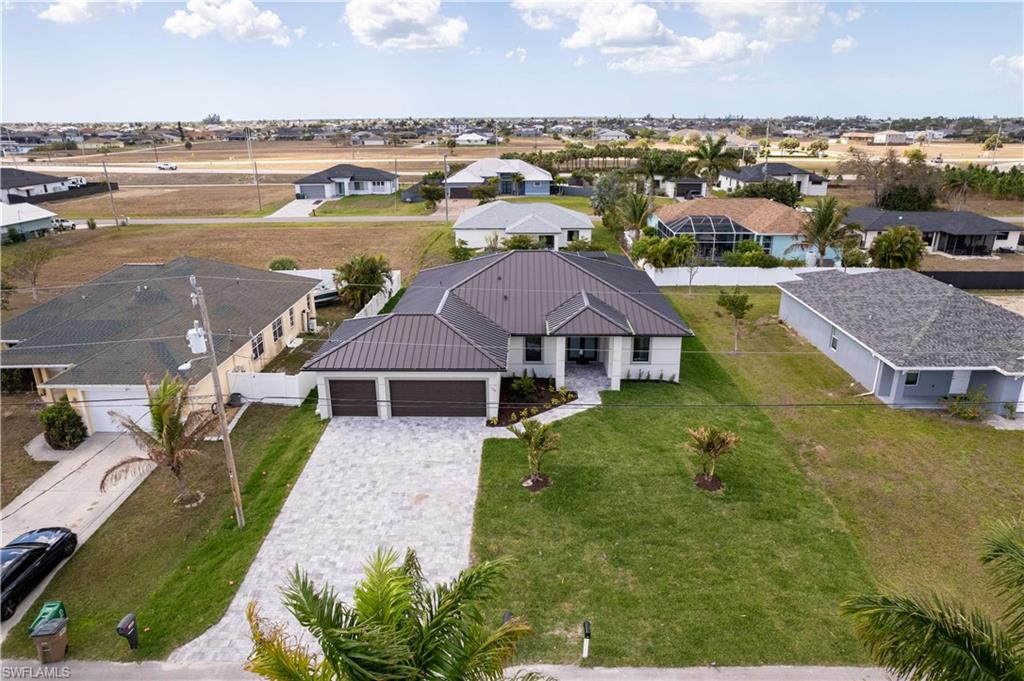 CAPE CORAL - Residential