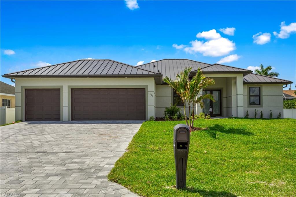 CAPE CORAL - Residential