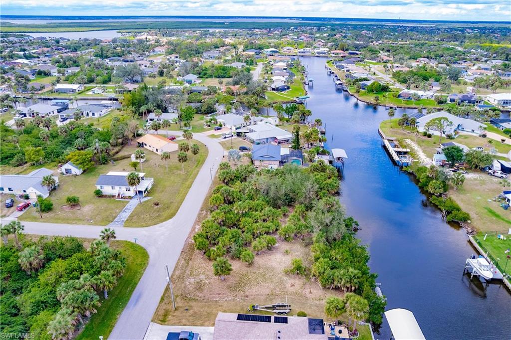 PORT CHARLOTTE - Land