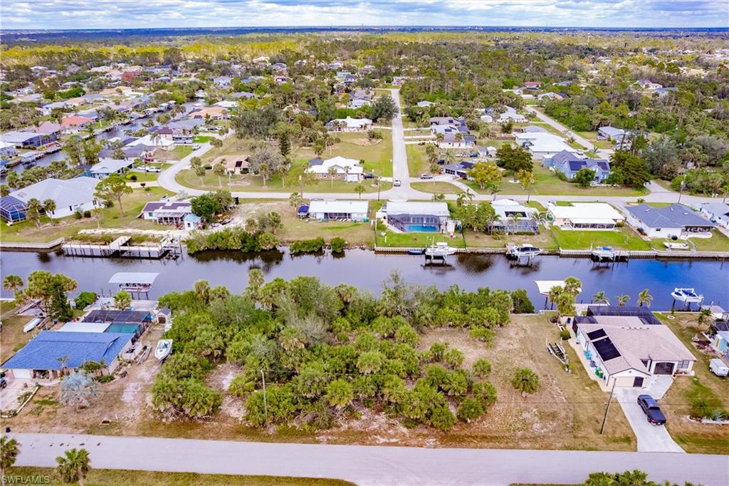 PORT CHARLOTTE - Land