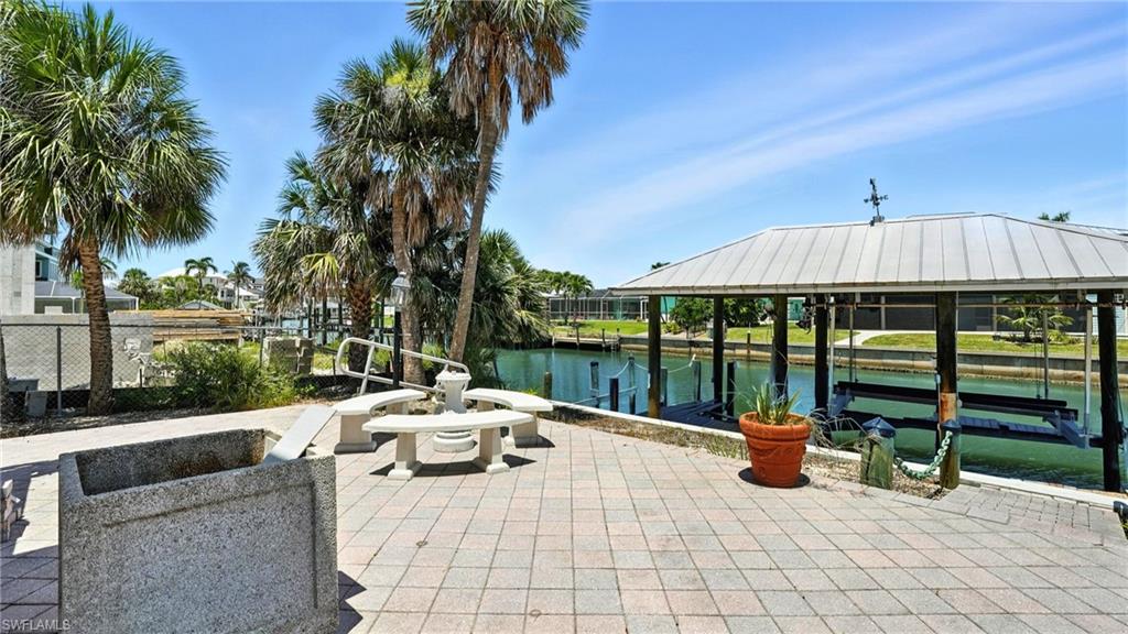 LAGUNA SHORES - Residential