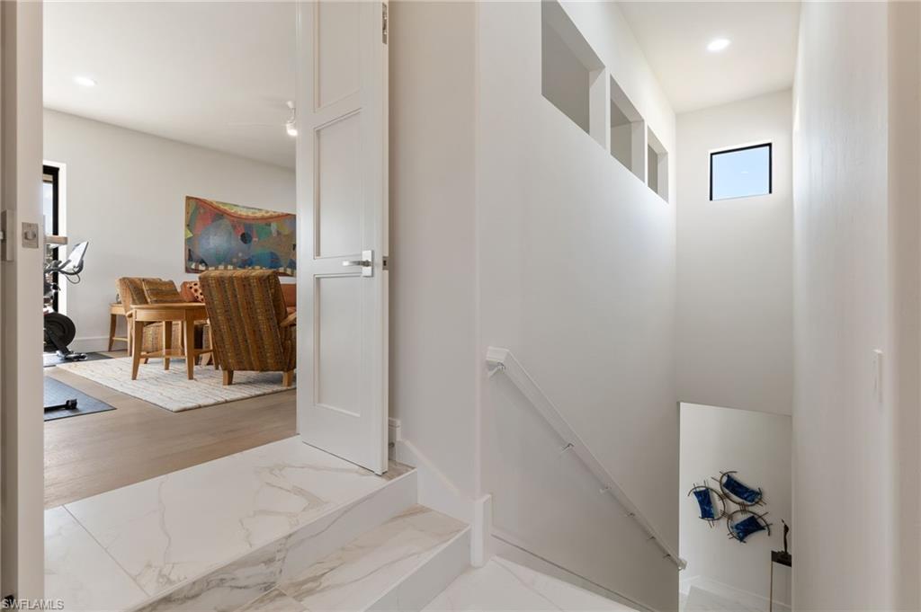 RIVERBROOKE - Residential