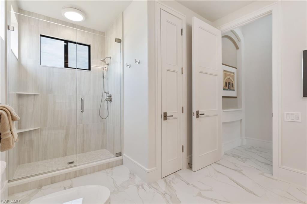 RIVERBROOKE - Residential