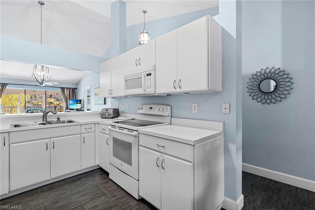 PEBBLE SHORES - Residential