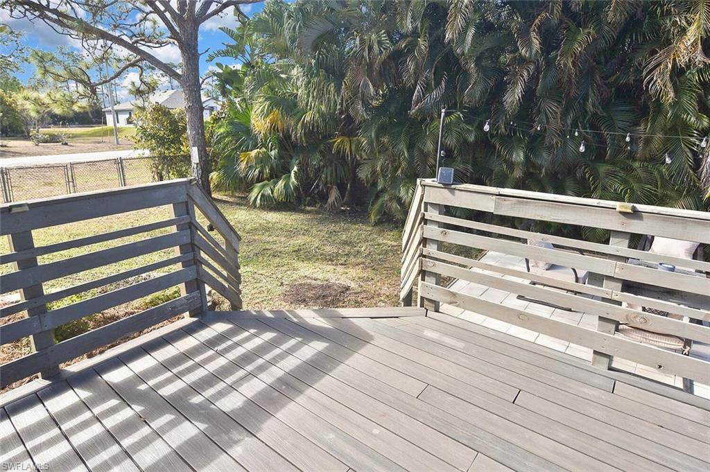 MIRROR LAKES - Residential