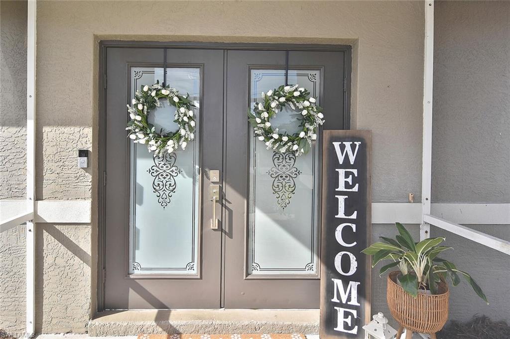 MIRROR LAKES - Residential