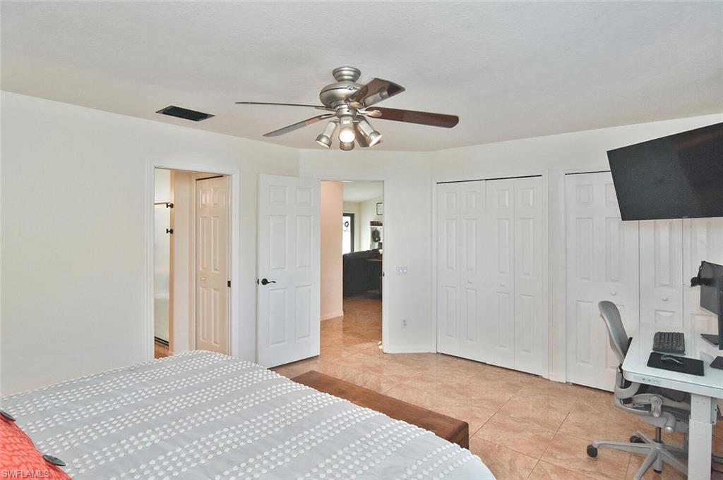 MIRROR LAKES - Residential