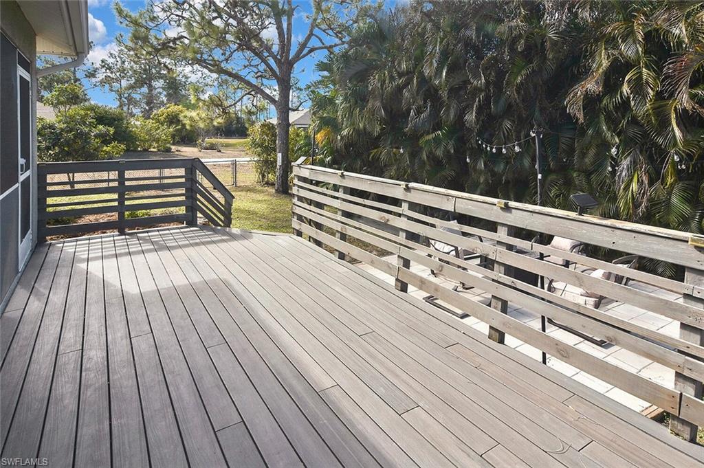 MIRROR LAKES - Residential