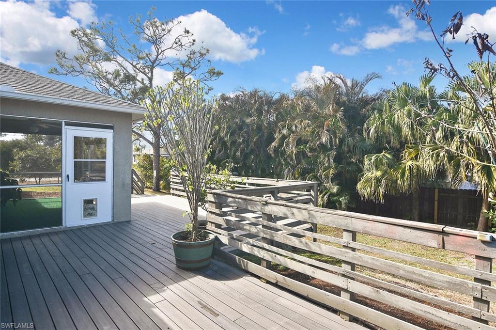 MIRROR LAKES - Residential