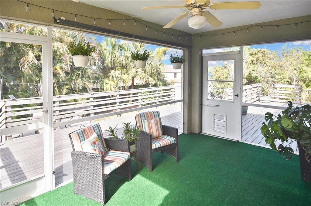 MIRROR LAKES - Residential